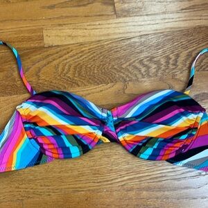 NWT Trina Turk multicolor underwire  bikini top sz8 A-B cup